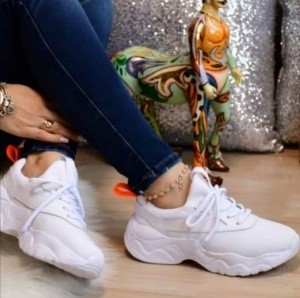 Tenis Blanco Tira Naranja